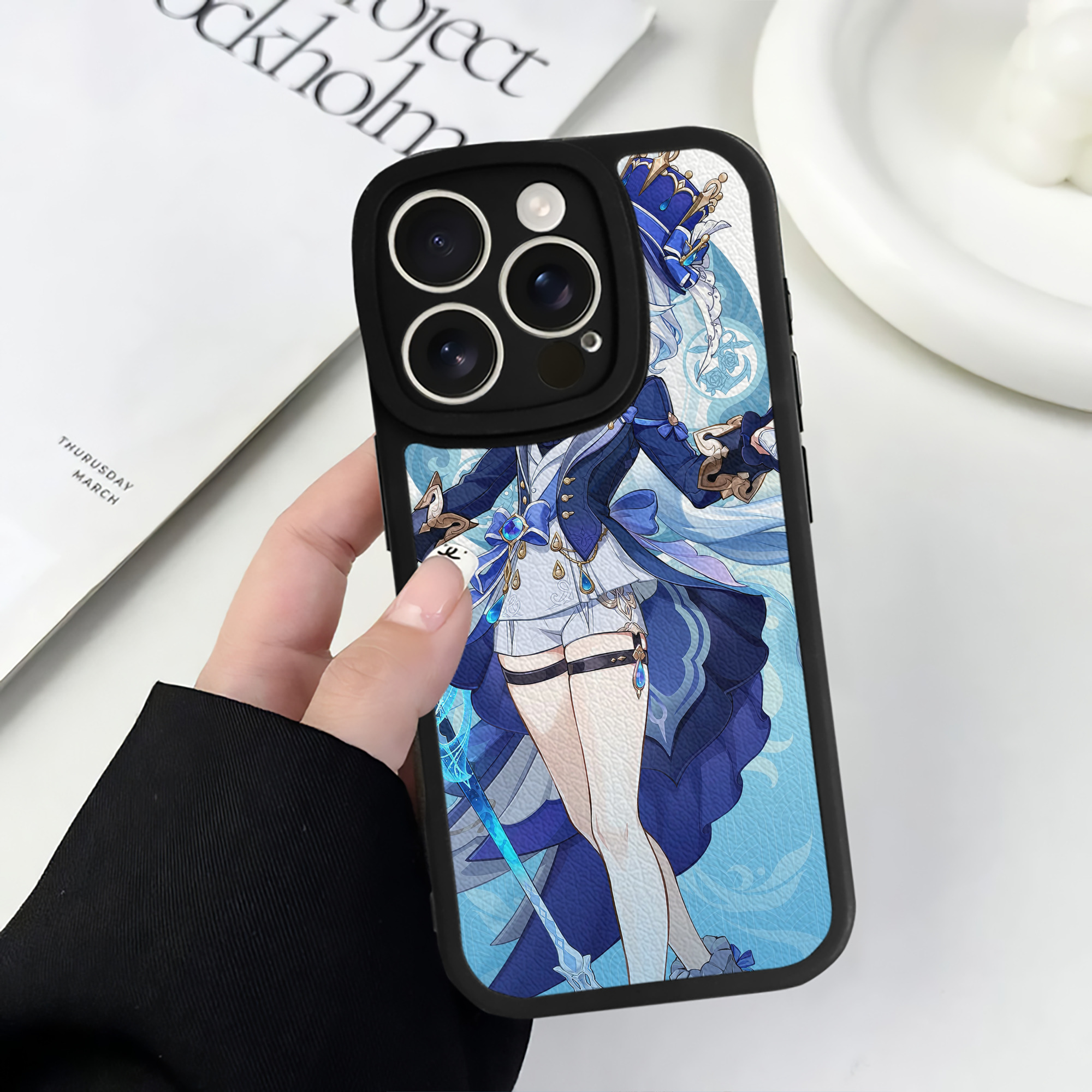 げんし神 genshin 【iPhone 16シリーズ対応】シリコンスマホケース（レザー調） 材質：シリコン